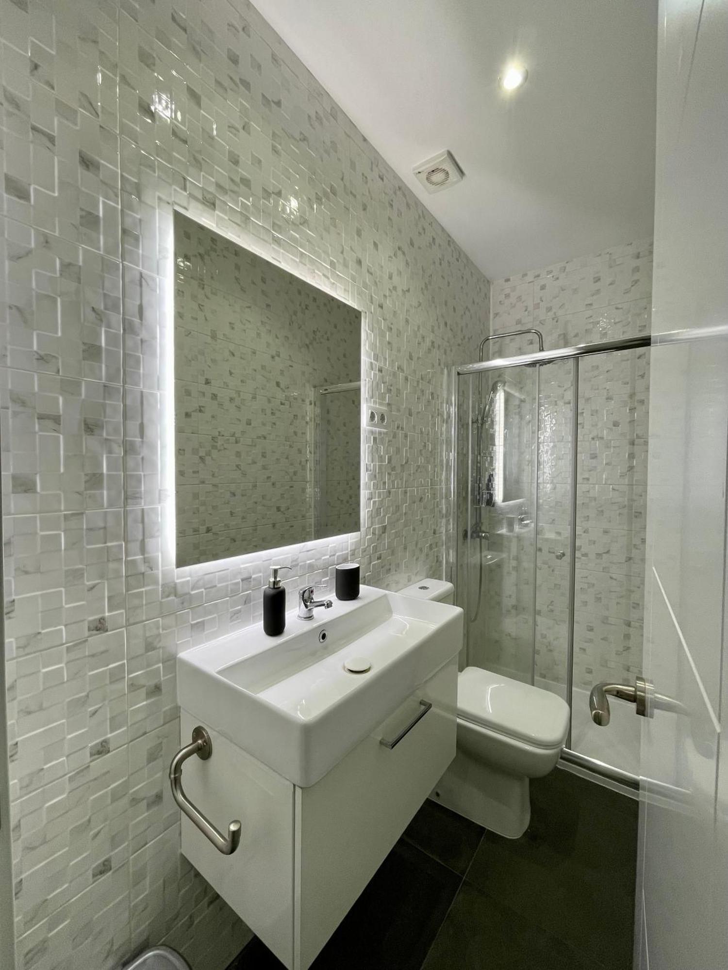 דירות מדריד Adorable Apartamento En Chamberi מראה חיצוני תמונה